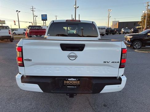 Used 2024 Nissan Frontier SV w/ SV Convenience Package image 6