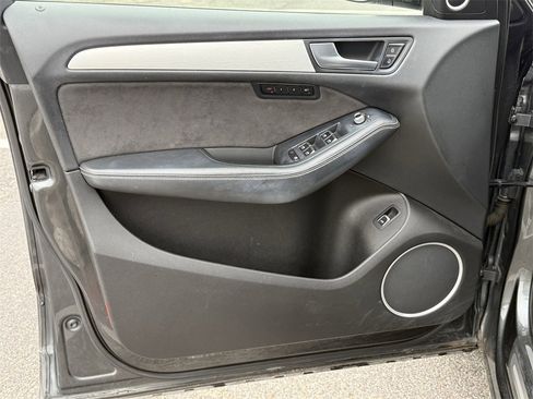 Used 2017 Audi SQ5 Premium Plus w/ Technology Package image 10