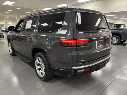 Used 2022 Jeep Wagoneer Series II AWD/4WD image 5
