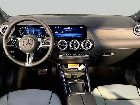 New 2026 Mercedes-Benz GLA 250 4MATIC image 7