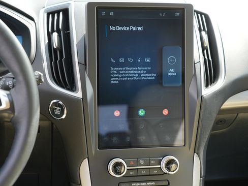 Used 2024 Ford Edge SEL w/ Convenience Package image 23