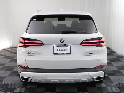 Used 2024 BMW X5 xDrive40i w/ Executive Package AWD/4WD image 17