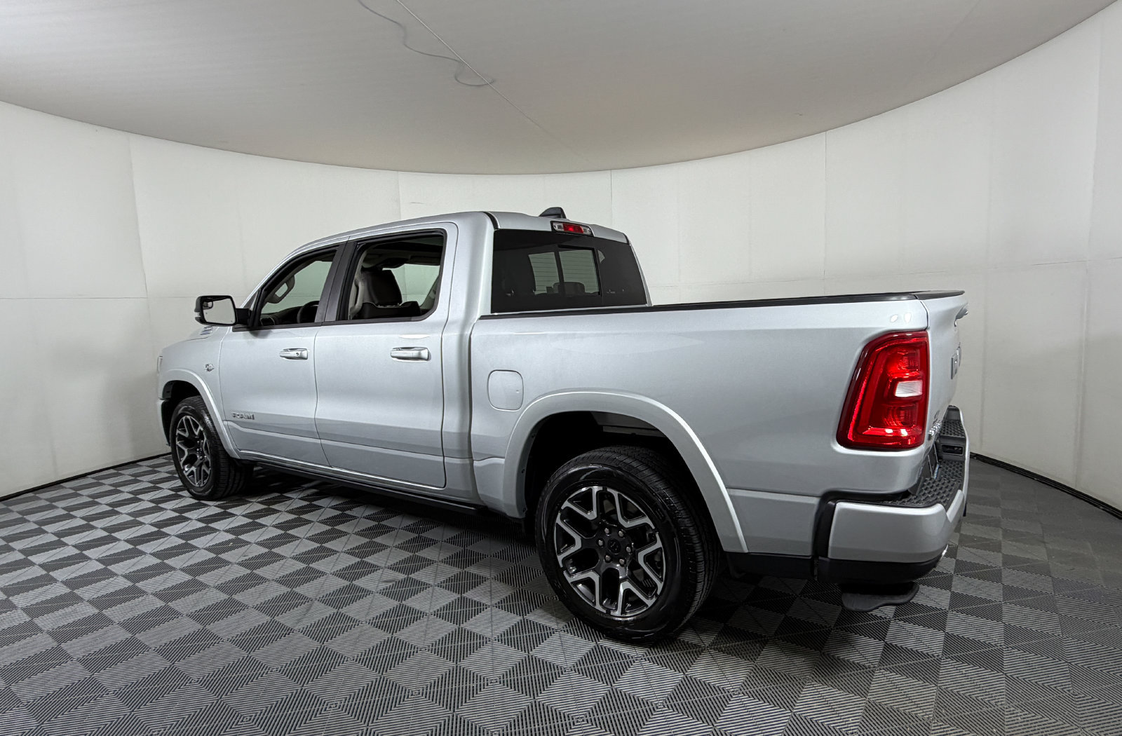 Used 2026 RAM 1500 Laramie w/ Laramie Southwest Edition AWD/4WD image 3
