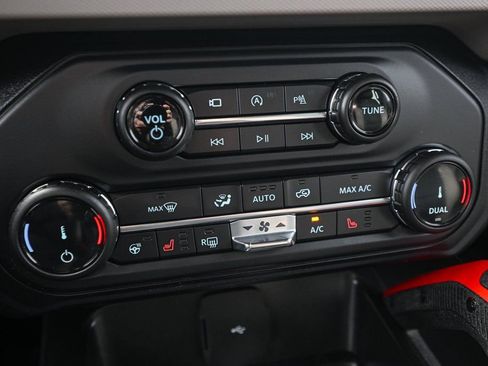 Certified 2022 Ford Bronco Wildtrak image 34