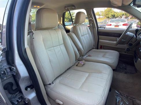 Used 2009 Mercury Grand Marquis LS RWD image 16