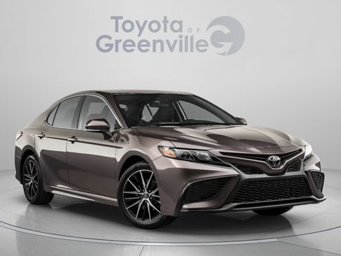 Used 2023 Toyota Camry SE w/ Audio Upgrade Package FWD image 7