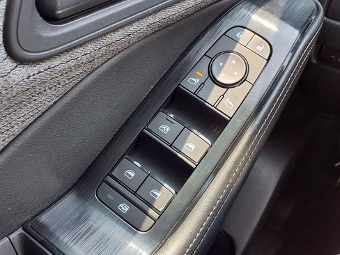 Used 2022 Nissan Rogue S AWD/4WD image 20