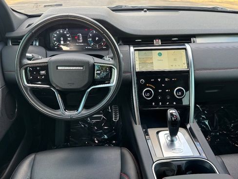Used 2021 Land Rover Discovery Sport SE R-Dynamic image 17