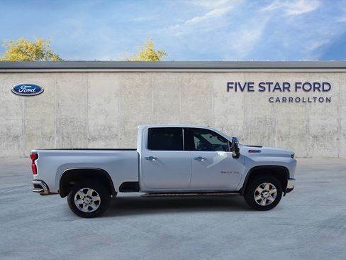Used 2022 Chevrolet Silverado 2500 LTZ w/ LTZ Premium Package image 9