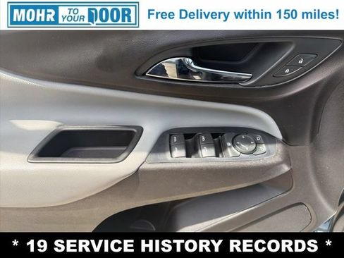 Used 2019 Chevrolet Equinox LS w/ LS Convenience Package FWD image 11