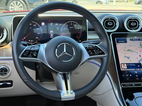 Used 2025 Mercedes-Benz C 300 Sedan image 40