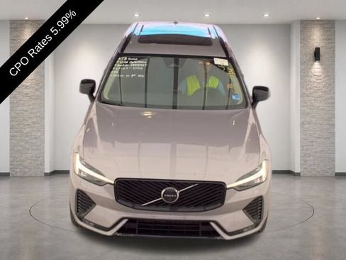 Used 2026 Volvo XC60 B5 Plus AWD/4WD image 4