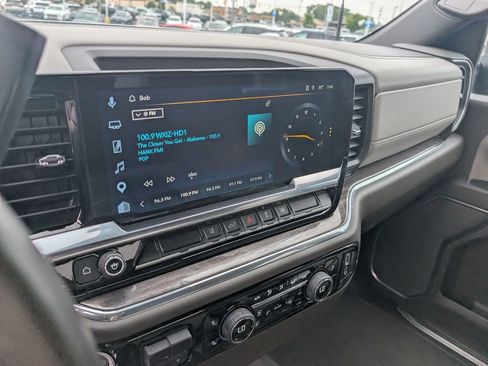 Used 2024 Chevrolet Silverado 2500 LTZ AWD/4WD image 22