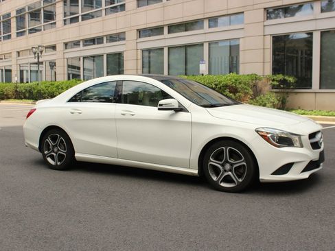 Used 2014 Mercedes-Benz CLA 250 4MATIC image 2