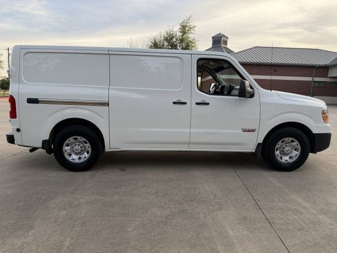 Used 2021 Nissan NV 1500 SV w/ Navigation Package image 8