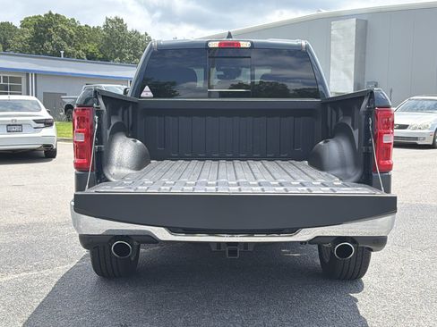 Used 2025 RAM 1500 Big Horn RWD image 29