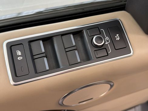 Used 2016 Land Rover Range Rover Autobiography AWD/4WD image 13