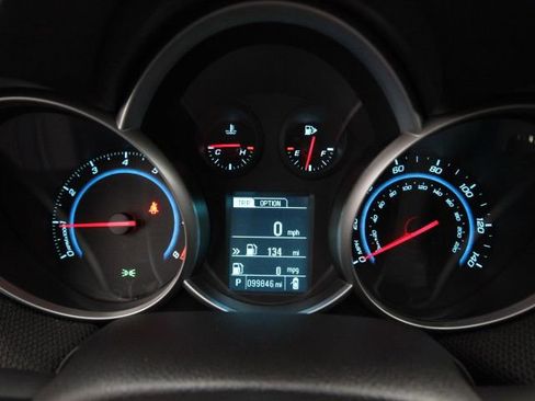 Used 2014 Chevrolet Cruze LT image 17