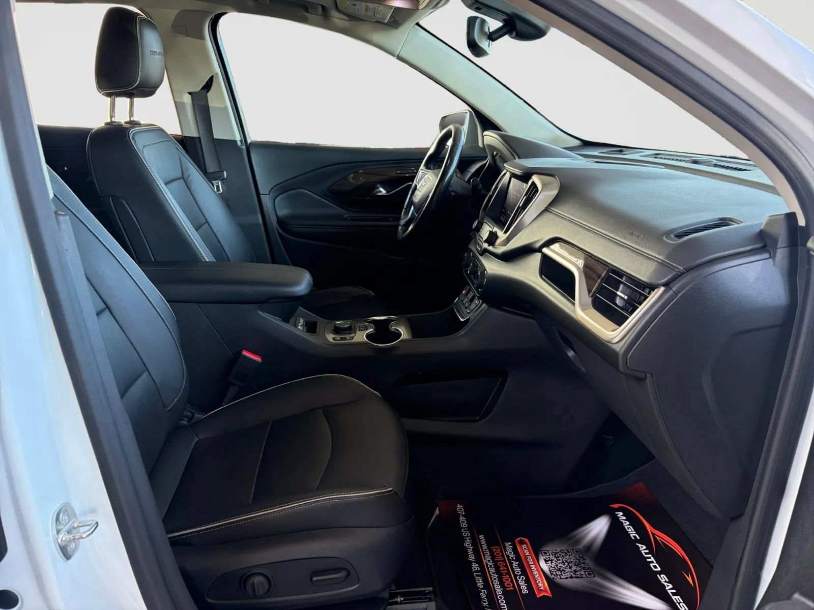 Used 2020 GMC Terrain Denali w/ Denali Premium Package AWD/4WD image 20