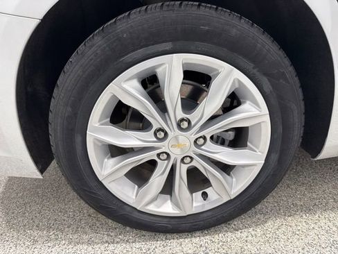 Used 2019 Chevrolet Malibu LT w/ Driver Confidence Package II image 8