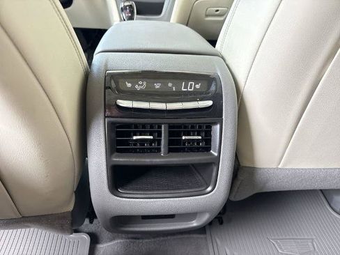 Certified 2023 Cadillac XT5 Premium Luxury AWD/4WD image 22