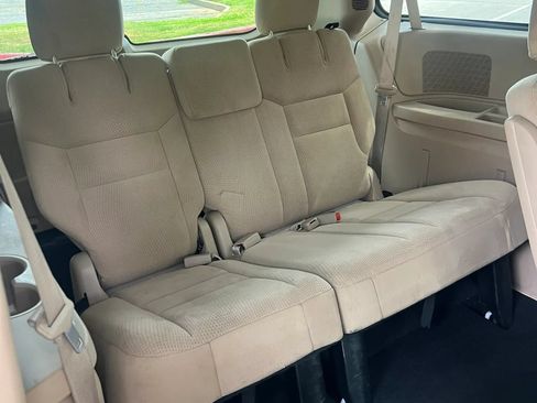 Used 2015 Dodge Grand Caravan SE w/ Quick Order Package 29E SE FWD image 21