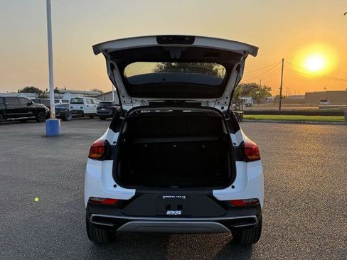 Used 2025 Buick Encore GX Preferred image 5