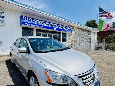 Used 2013 Nissan Sentra SL w/ Navigation Pkg FWD image 4