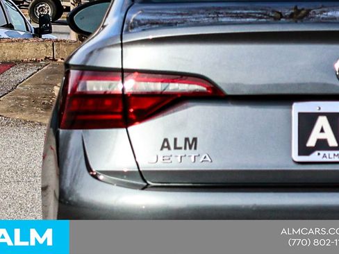 Used 2024 Volkswagen Jetta SE image 14