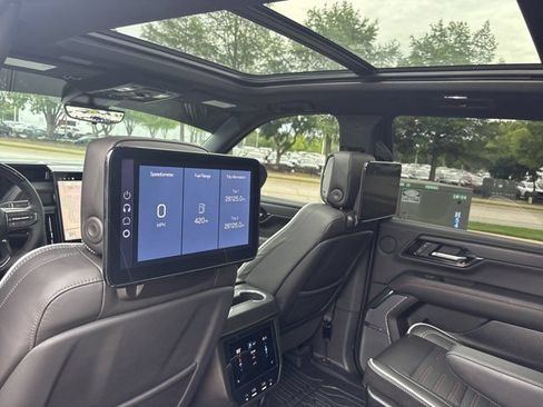 Used 2025 GMC Yukon XL AT4 Ultimate AWD/4WD image 22