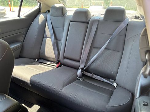 Used 2025 Nissan Altima 2.5 SV FWD image 37