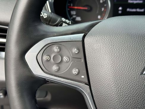 Used 2023 Chevrolet Traverse LT w/ LT Premium Package image 20