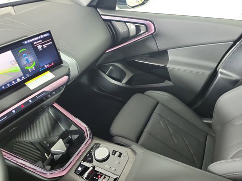 Used 2026 BMW X3 xDrive30 w/ Convenience Package image 22