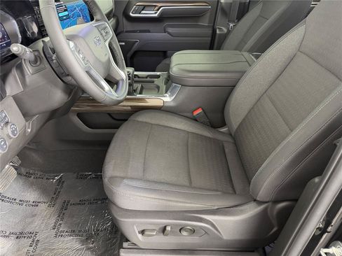 Used 2025 Chevrolet Silverado 1500 RST w/ Convenience Package II RWD image 6
