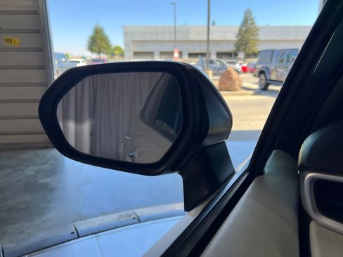 Used 2019 Toyota Corolla SE FWD image 29