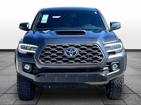 Used 2021 Toyota Tacoma TRD Sport w/ TRD Premium Sport Package AWD/4WD image 3