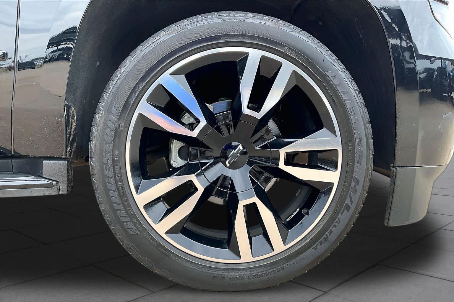 Used 2019 Chevrolet Tahoe Premier AWD/4WD image 10