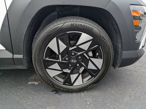 Certified 2024 Hyundai Kona SEL FWD image 11