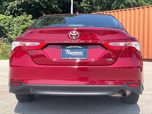 Used 2019 Toyota Camry LE FWD image 4