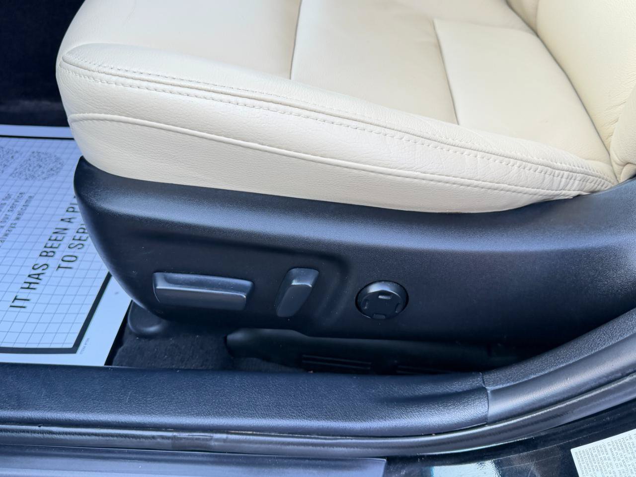 Used 2015 Toyota Avalon XLE Touring FWD image 14