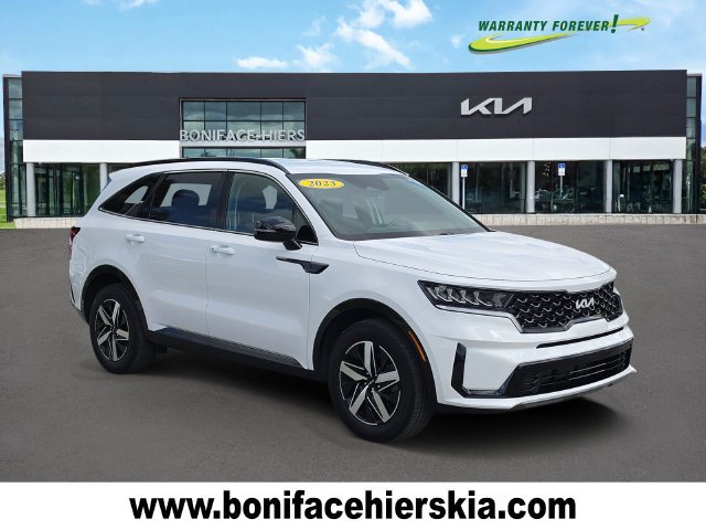 Certified 2023 Kia Sorento S FWD image 1