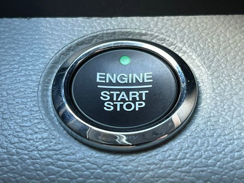 Certified 2022 Ford F450 Limited w/ FX4 Off-Road Package AWD/4WD image 37
