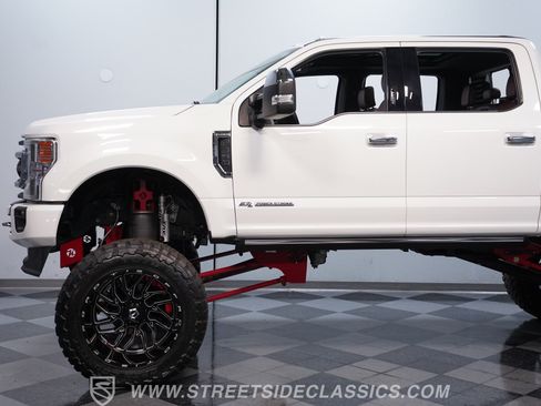 Used 2021 Ford F350 Platinum AWD/4WD image 19