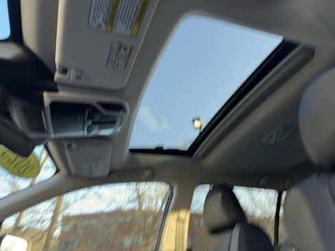 Used 2025 Subaru Outback Touring XT image 20