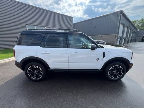 Used 2025 Ford Bronco Sport Outer Banks AWD/4WD image 4