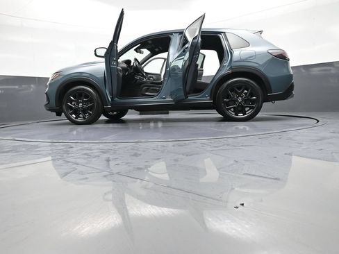 Used 2024 Honda HR-V Sport image 47