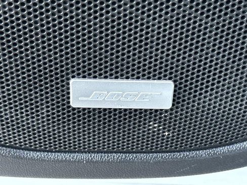 Used 2021 GMC Acadia AT4 w/ Technology Package image 28