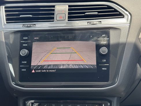Used 2019 Volkswagen Tiguan S FWD image 8