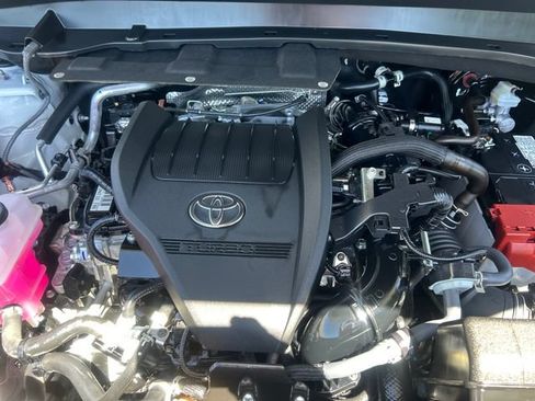 Certified 2025 Toyota Grand Highlander AWD image 23