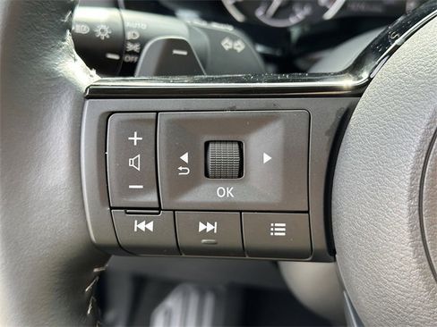 Certified 2025 Nissan Pathfinder SL w/ SL Premium Package image 26